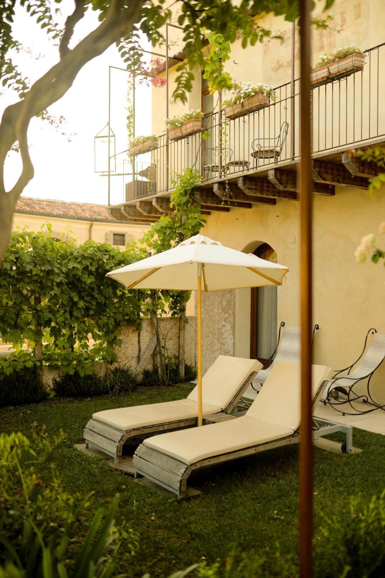 Corte Regia Relais & Spa วาเลจโจ ซูล มินโช ภายนอก รูปภาพ