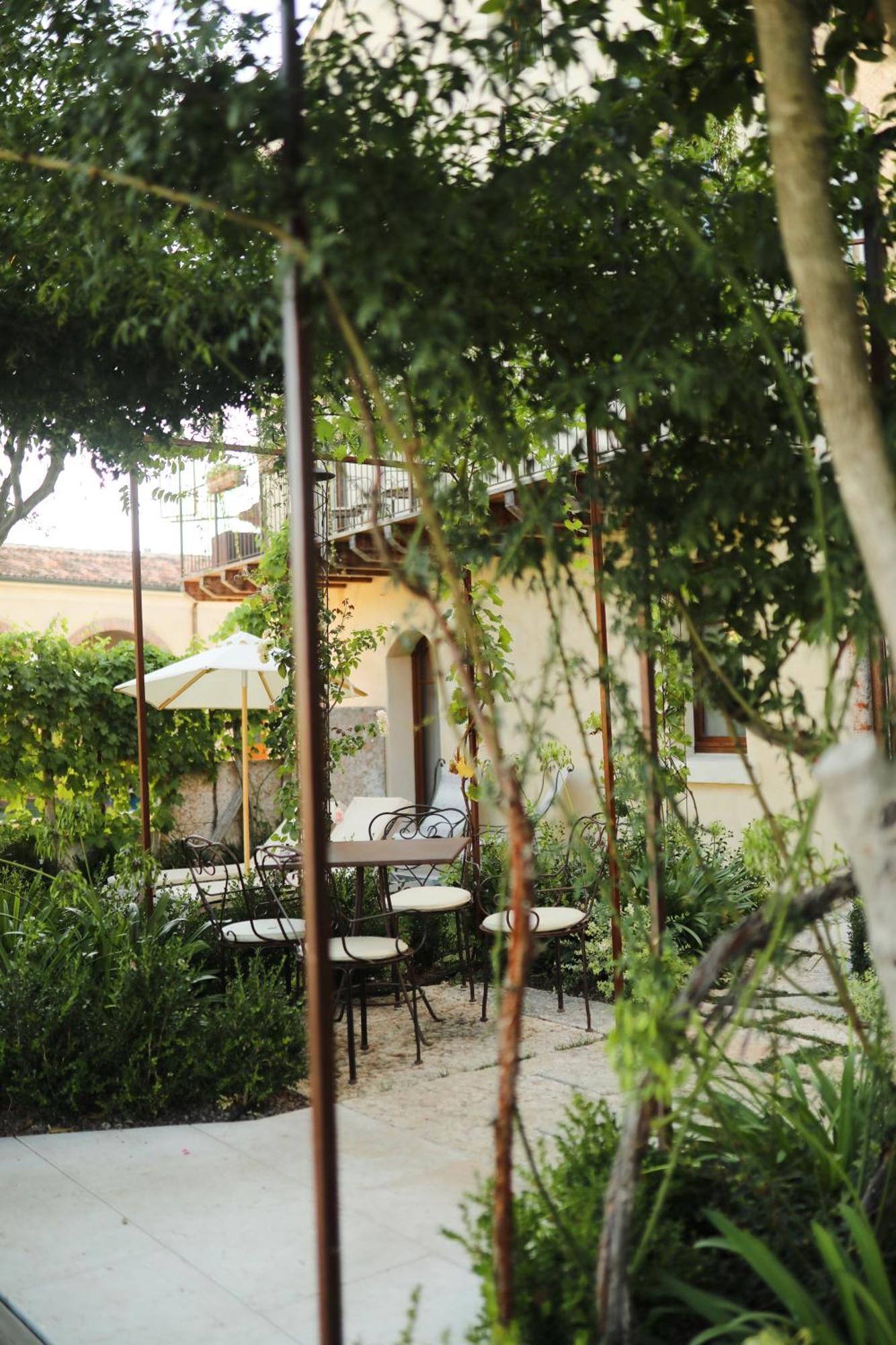 Corte Regia Relais & Spa วาเลจโจ ซูล มินโช ภายนอก รูปภาพ